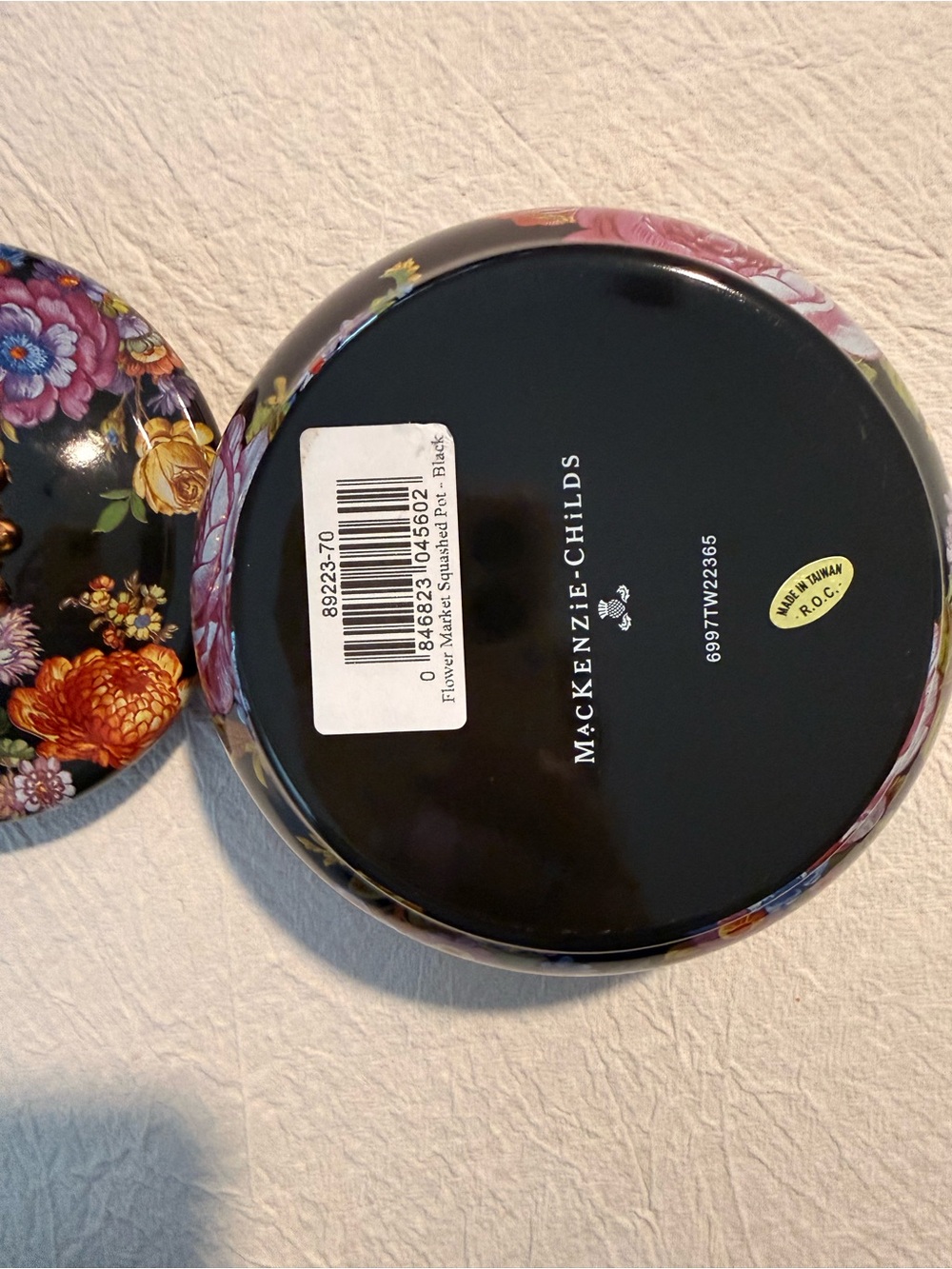 Mackenzie Childs Black Floral Market Squash Pot - Picture 2 of 4